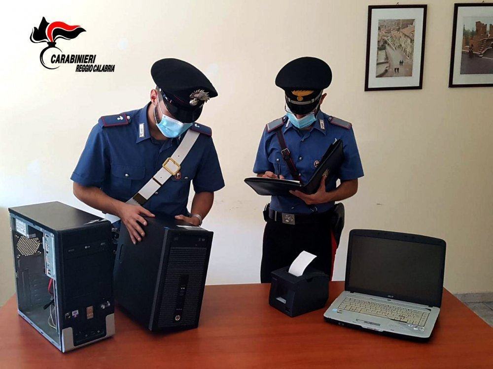 Bianco Rc Scoperto Centro Scommesse Clandestino Due Denunce Dei Carabinieri