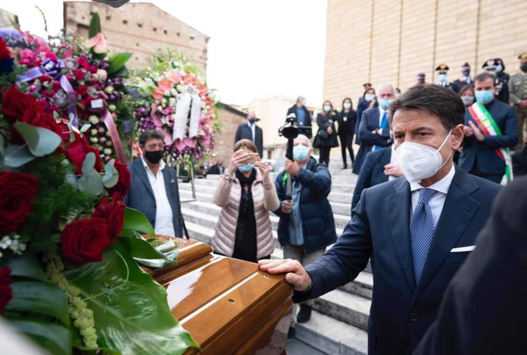 Morte Santelli, il Premier Conte: ‘Una donna autentica, innamorata della sua terra’