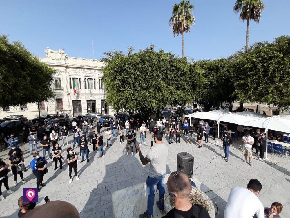 Nuovo Dpcm, a Reggio la protesta del mondo dello sport. Eraclini: ‘Siamo al collasso, è una catastrofe’ – FOTO