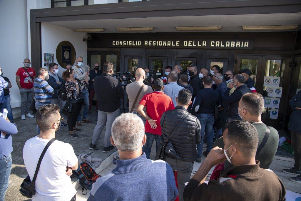 $_wp_attachment_metadata_image_meta=title$