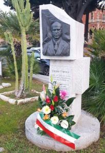 Foto Stele Ciccio Franco E