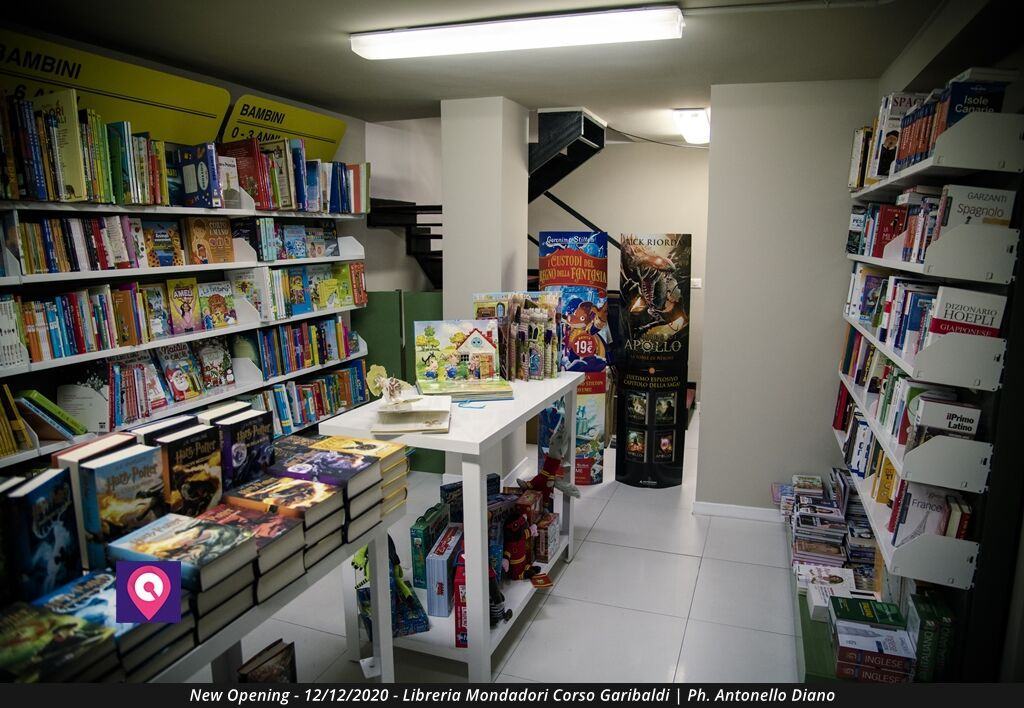 Apertura Mondadori Libreria (2)