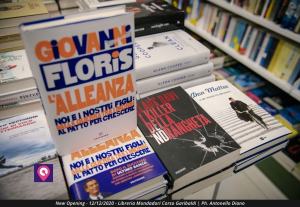 Apertura Mondadori Libreria (32)