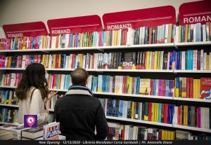Apertura Mondadori Libreria (57)
