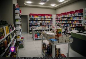 Apertura Mondadori Libreria (96)
