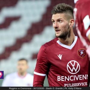 Ad un passo dal ritorno alla Reggina, adesso Nicolò Bianchi annuncia il ritiro. Il post sui social