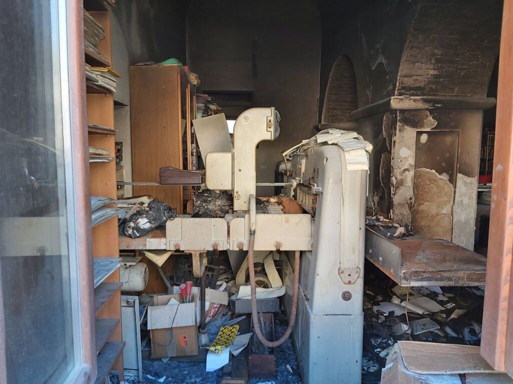 Biblioteca Locri (4)