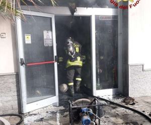 Incendio Negozio Da Pesca Vibo Valentia (2)