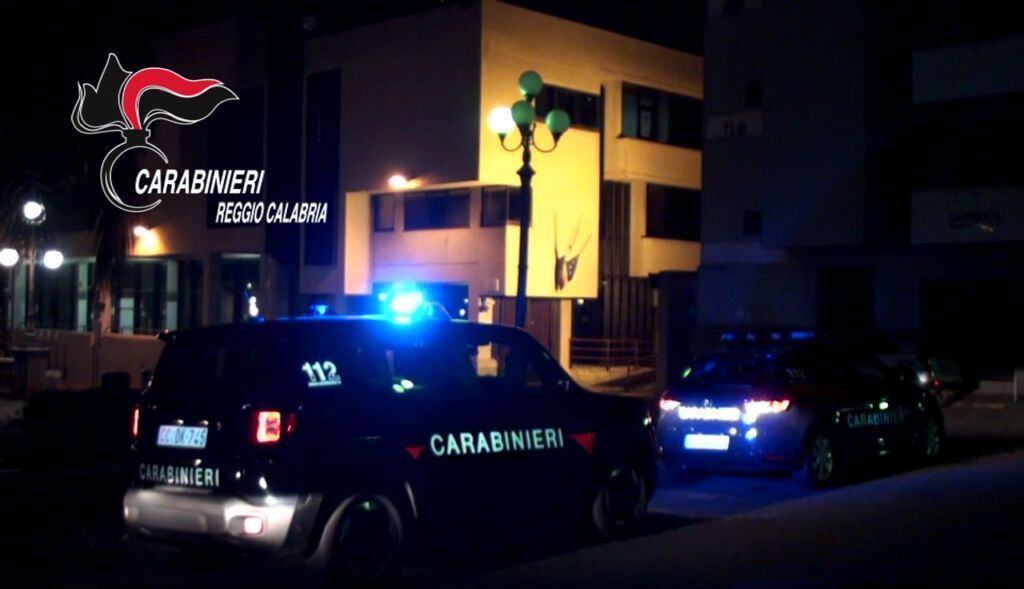 PALMI CONTROLLI DEI CARABINIERI DURANTE I “GIORNI ROSSI” DUE DENUNCE PER TENTATA RAPINA E RICETTAZIONE, RINTRACCIATO ED ESPULSO ANCHE UN CLANDESTINO DI ORIGINI TUNISINE
