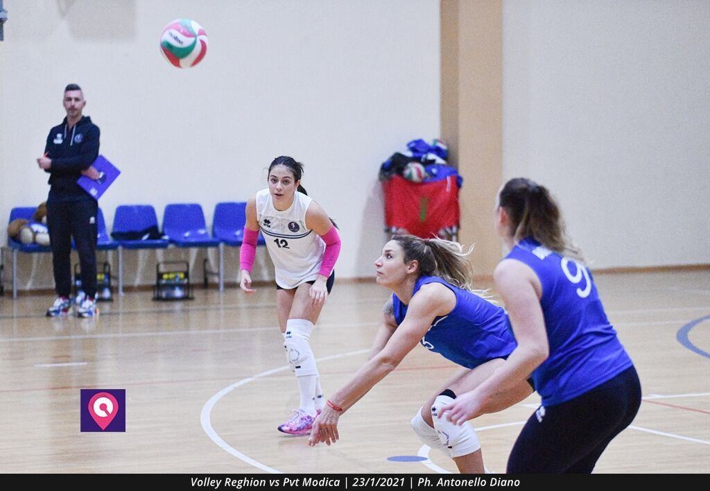 Volley Reghion (40)