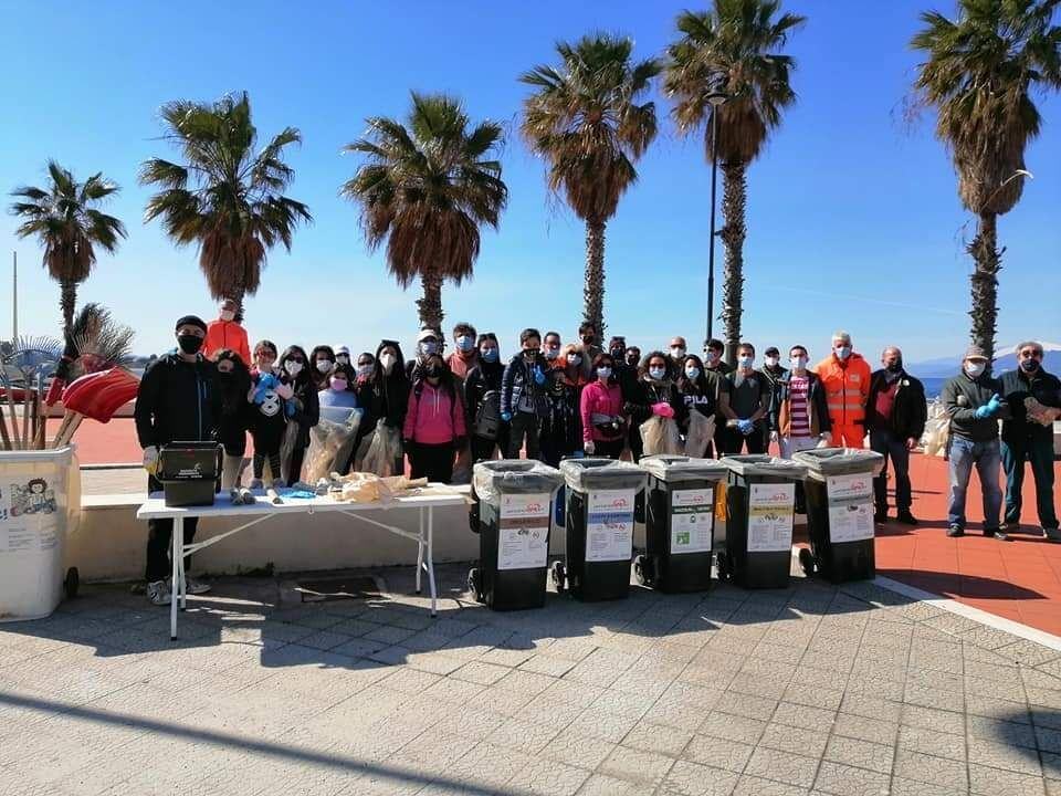 Catona Pulizia Spiaggia