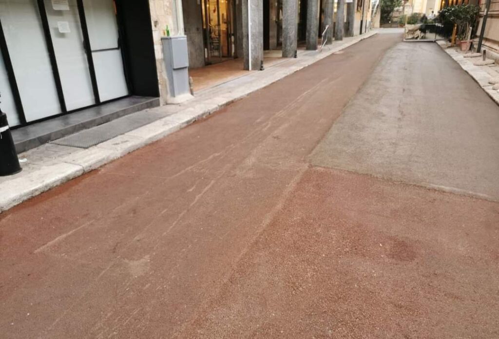 Asfalto Marrone Via Zecca Reggio Calabria