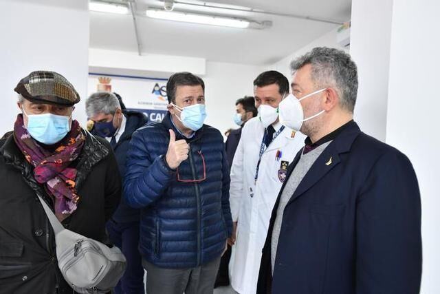 Presidente Spirlì Visita Centro Vaccini Reggio Calabria 2