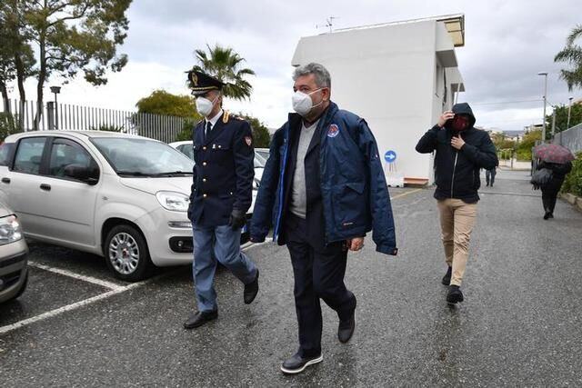 Presidente Spirlì Visita Centro Vaccini Reggio Calabria 3