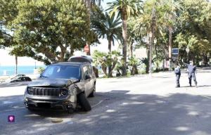 Incidente Auto Bus Altamente Via Marina Reggio3