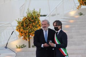 Presidente Regione Puglia Michele Emiliano Con Falcomatà