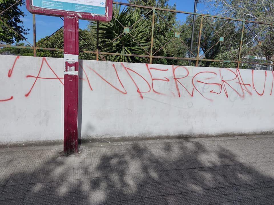 Atto Vandalico Largo Botteghelle Reggio Calabria 1