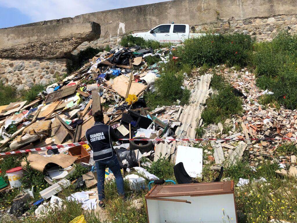 Corigliano Guardia Costiera Rifiuti 1