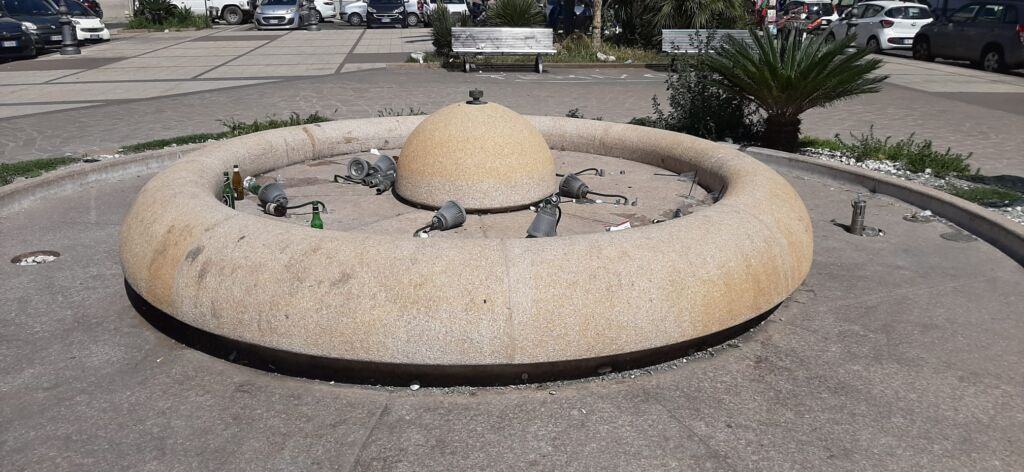 Fontana Piazza Carmine Reggio Calabria 1