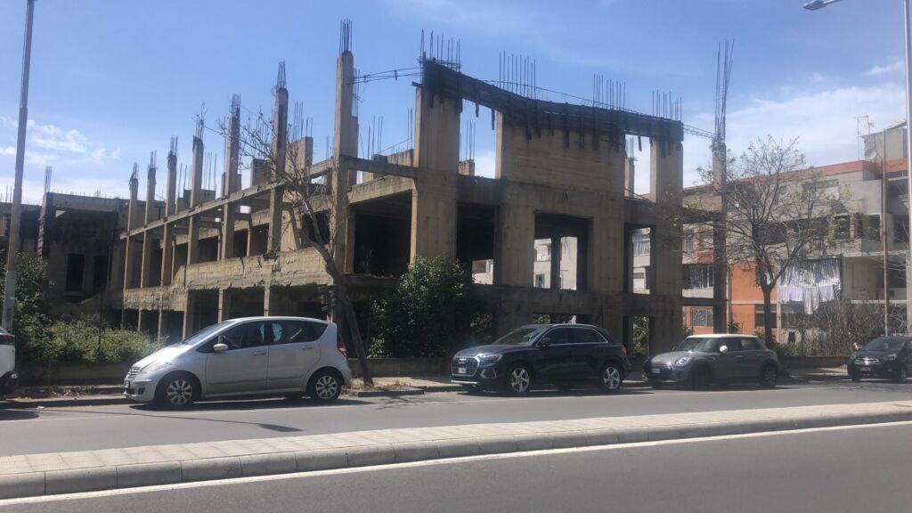 Palazzine Incompiute Viale Europa (2)