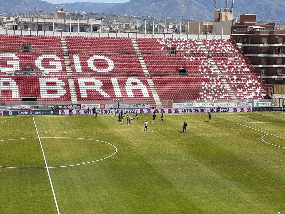 Reggina Frosinone Riscaldamento