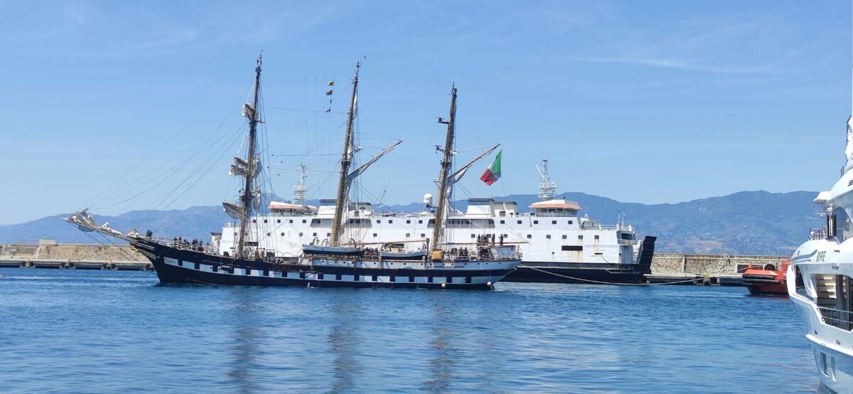 Nave Marina Militare Palinuro 2