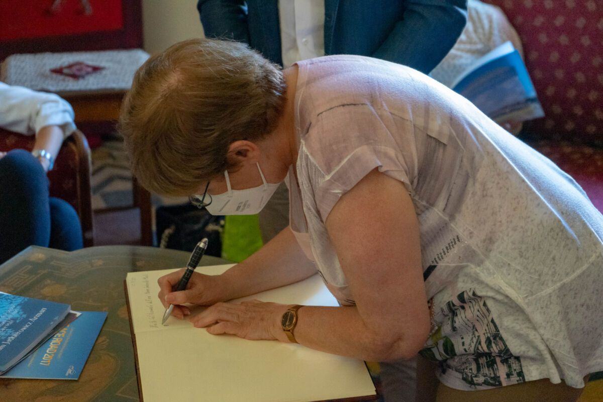 Ambascatrici Di Pace Nel Mondo 3