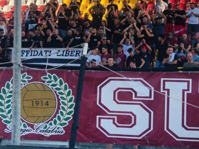 Boys Striscione