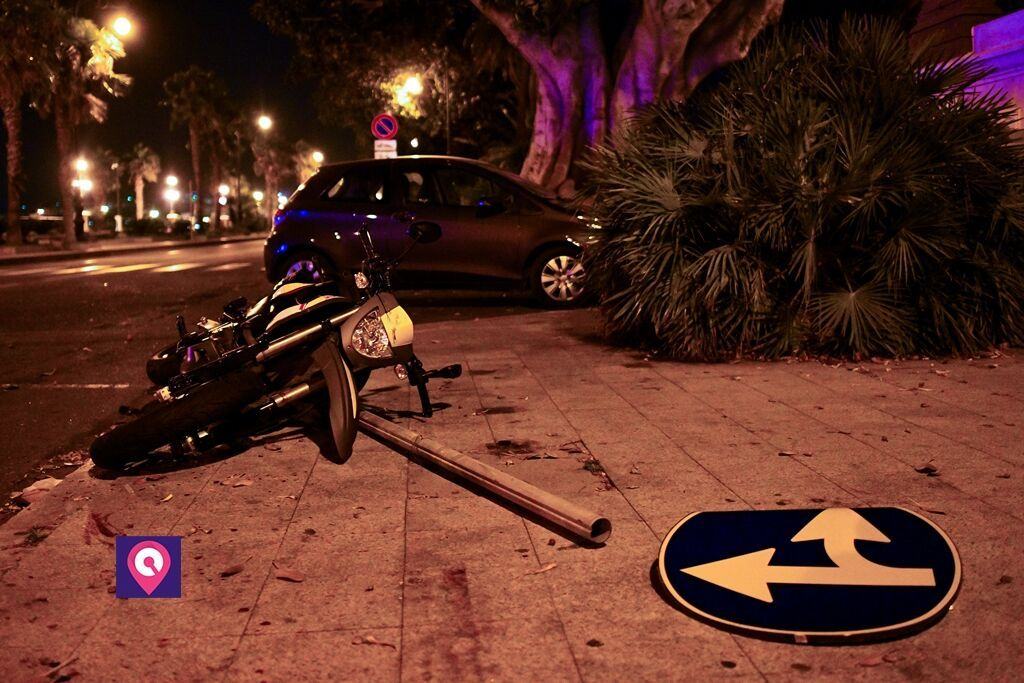 Incidente Via Marina Moto Auto (4)
