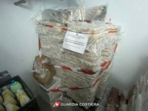 Sequestri Guardia Costiera 1