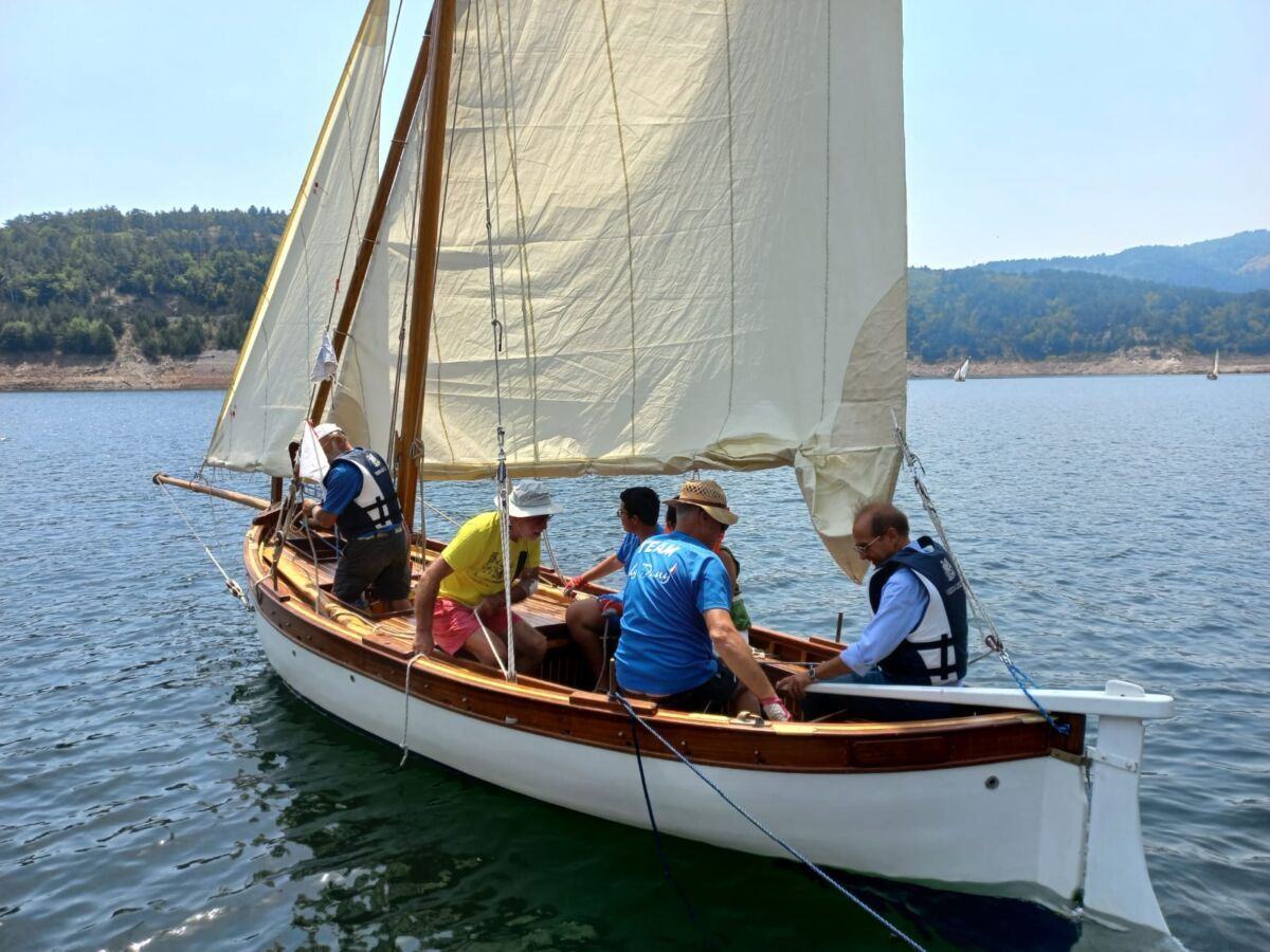 A58BD274 57E2 4871 909F BC17D8DDF3AD