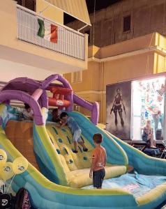 E8EBE04B ECCE 49AA AE56 B3A74E70BF8E