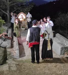 Sposi Verso L'altare Cumbito