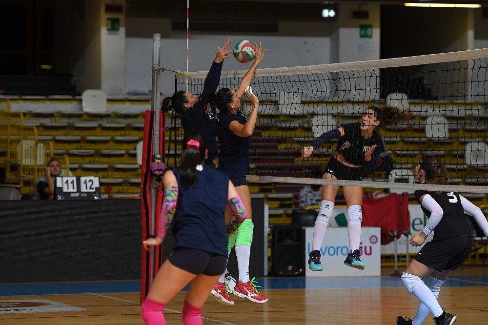 Muro Di Fiorini E Salvatore Reghion Volley