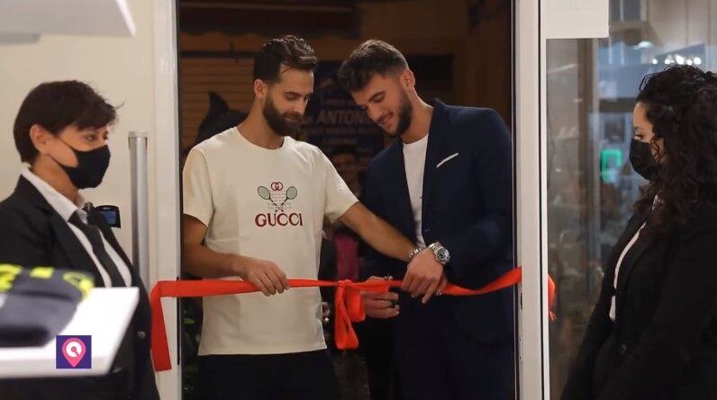 Exaggerate Inaugurazione
