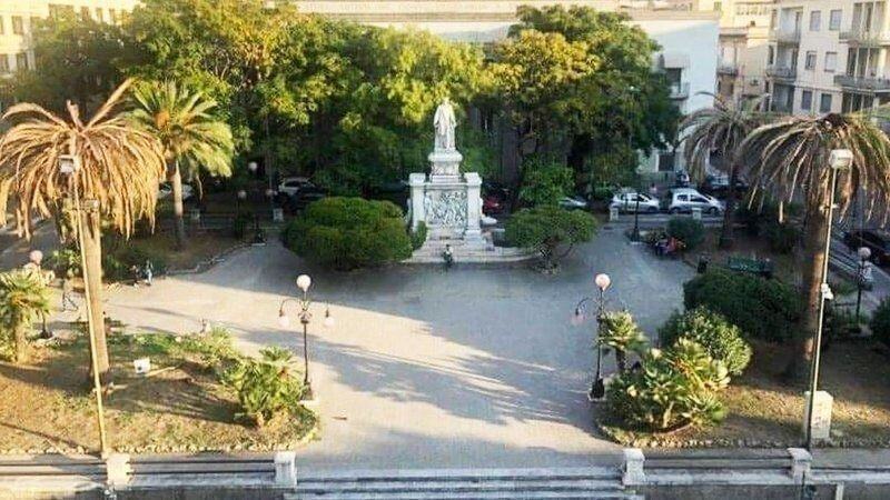 Piazza De Nava