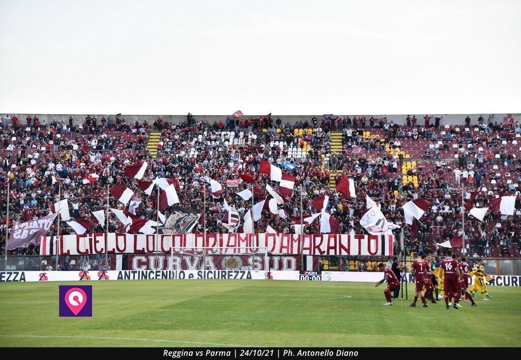 Reggina Bandiere Curva