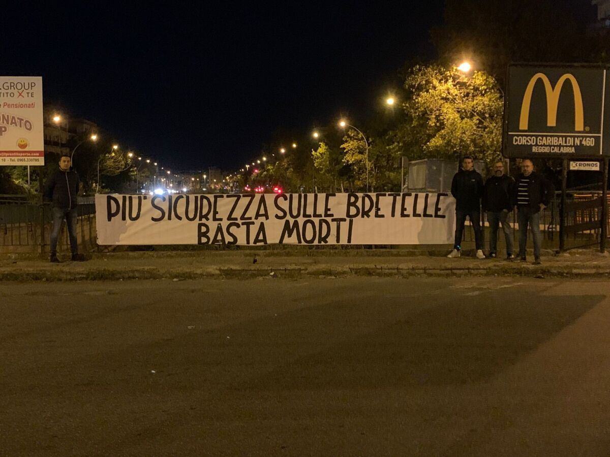 Striscione Basta Morti Bretelle Calopinace