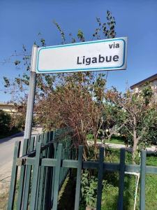 Via Ligabue Cinquefrondi 4