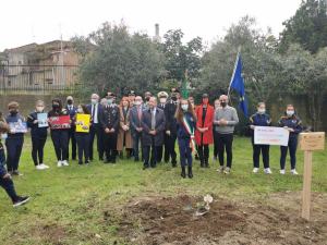 Bambini Scuola Albero Futuro Falcone 4