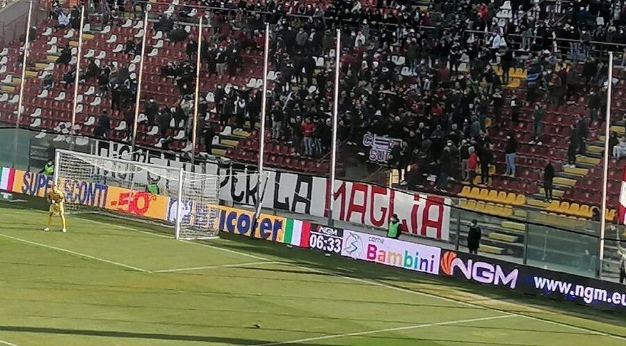 Striscione Curva Sud