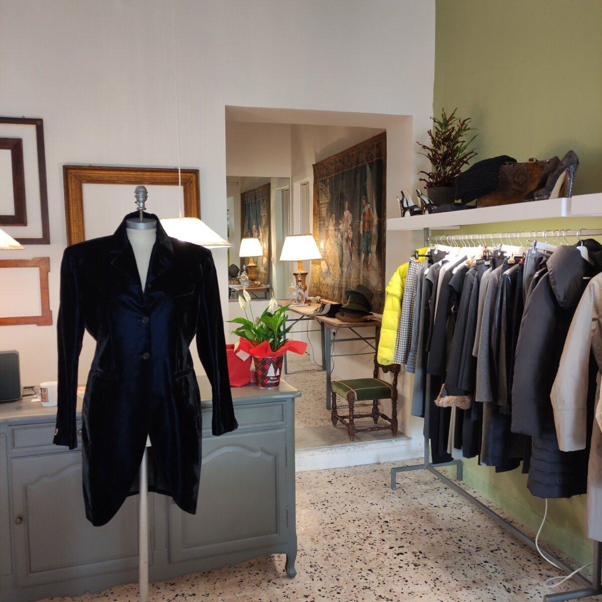 Used Second Life Negozio Vintage 2