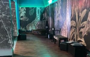 Metro Different Club 3