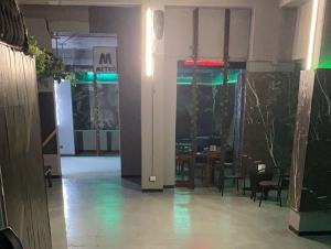 Metro Different Club 5