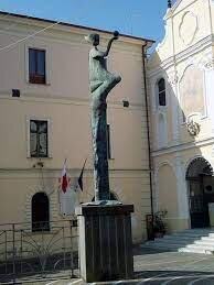 Sirena Ligea Statua A Lamezia Terme Nicastro