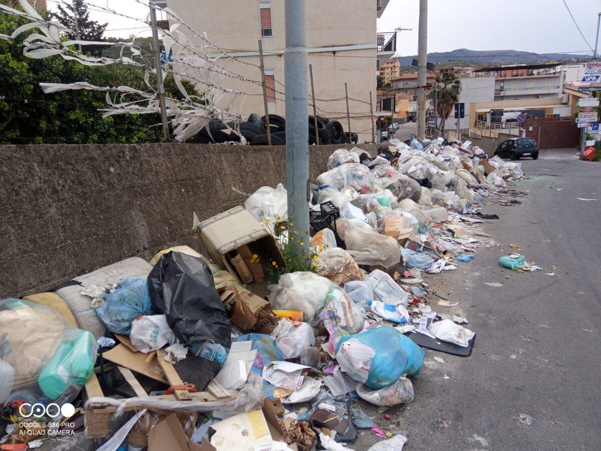 Spazzatura Rifiuti Reggio Calabria (2)