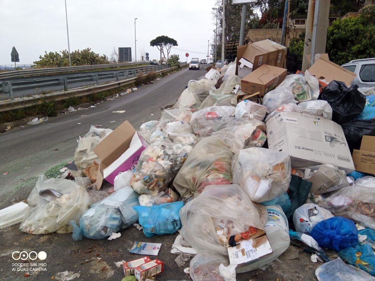 Spazzatura Rifiuti Reggio Calabria (4)