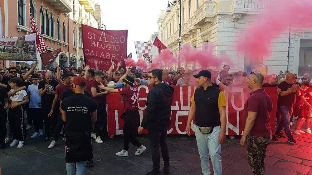 Marcia Striscione Reggina