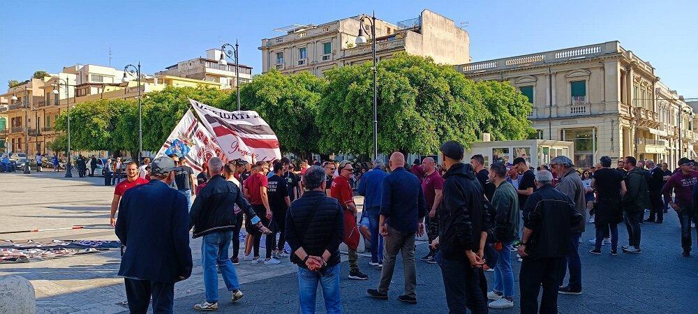 Tifosi Reggina Marcia 1