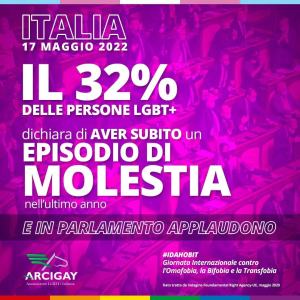 E In Parlamento Applaudono Arcigay 4